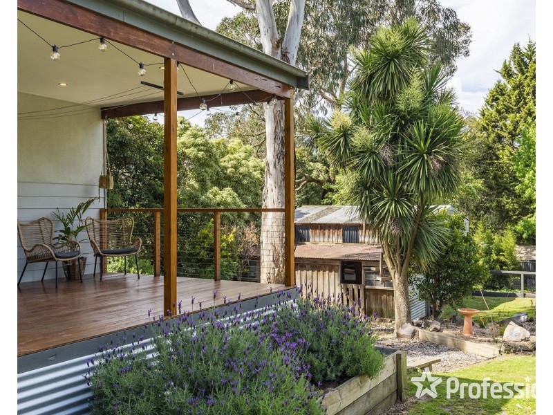 43 Monbulk Road, Mount Evelyn VIC 3796