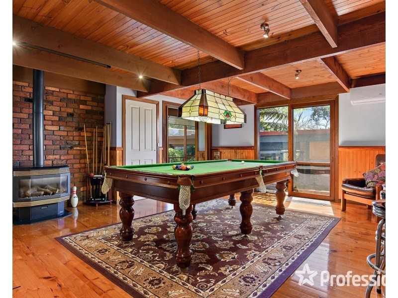 8 Haag Road, Seville VIC 3139