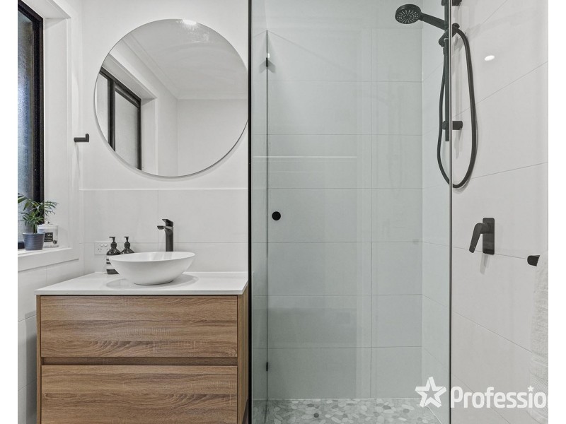 113 Rolling Hills Road, Chirnside Park VIC 3116