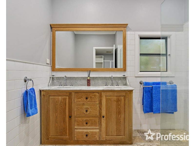 45 Russell Street, Mount Evelyn VIC 3796