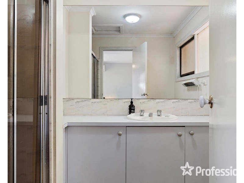 10/21 Howard Street, Seville VIC 3139