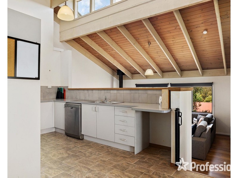 10/21 Howard Street, Seville VIC 3139