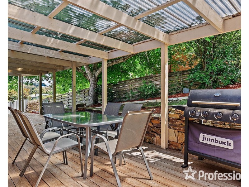 10/21 Howard Street, Seville VIC 3139