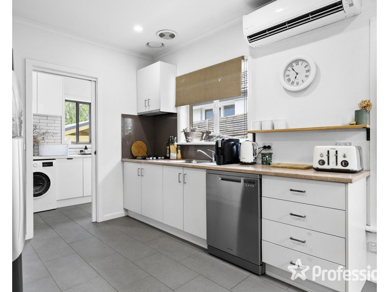 49 Tamworth Road, Kilsyth VIC 3137