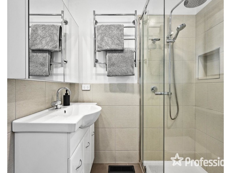 121 Commercial Road, Mount Evelyn VIC 3796