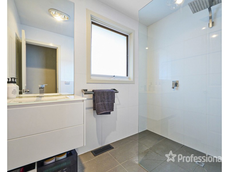 127 Birmingham Road, Mount Evelyn VIC 3796