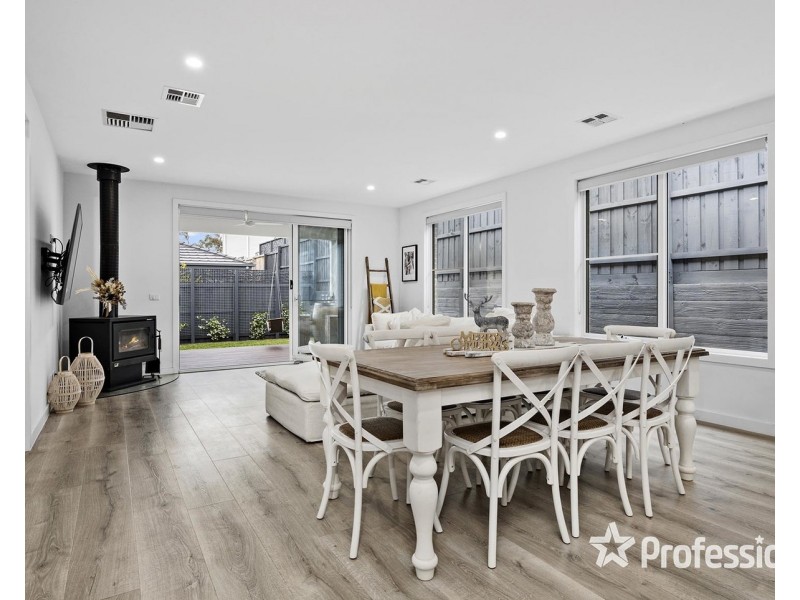 3 Outlook Drive, Chirnside Park VIC 3116