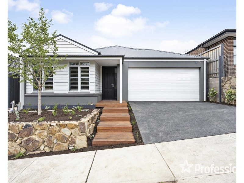 3 Outlook Drive, Chirnside Park VIC 3116