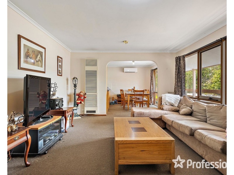 18 Mitarm Close, Mount Evelyn VIC 3796