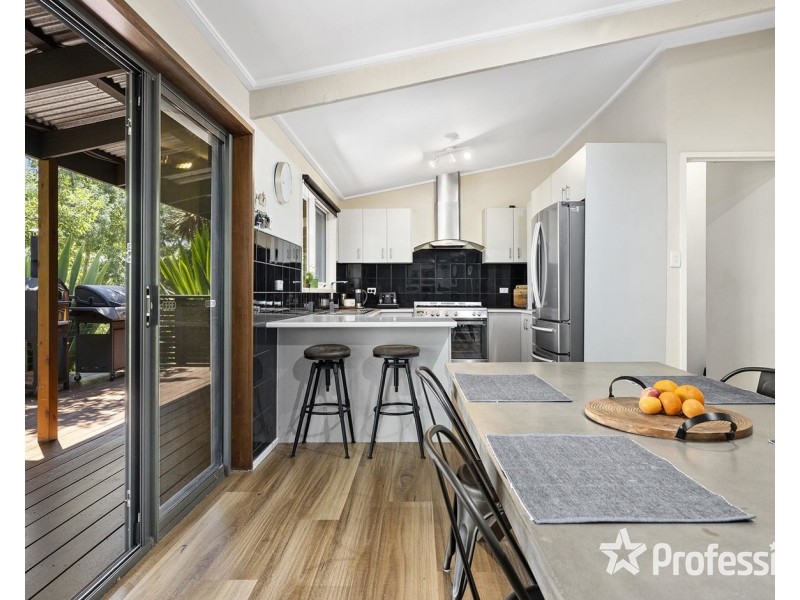 10 Sharland Close, Mount Evelyn VIC 3796