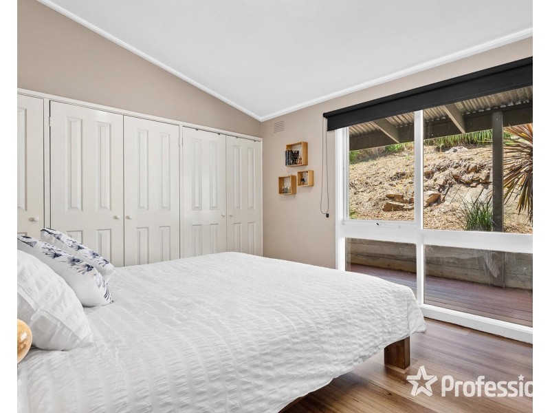 10 Sharland Close, Mount Evelyn VIC 3796