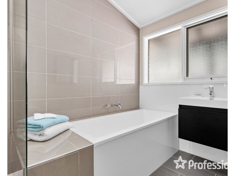 10 Sharland Close, Mount Evelyn VIC 3796