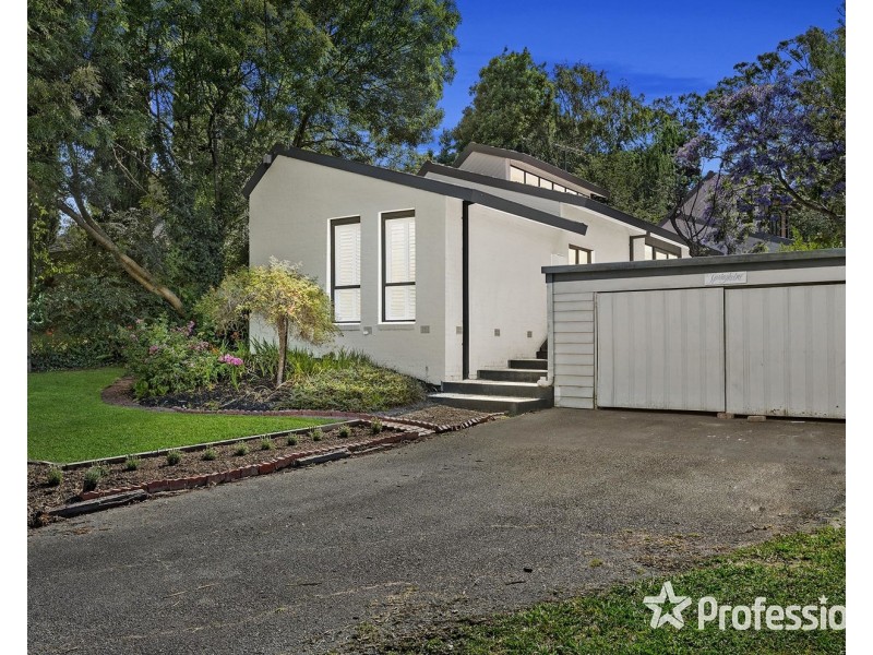 25 Spring Street, Mount Evelyn VIC 3796