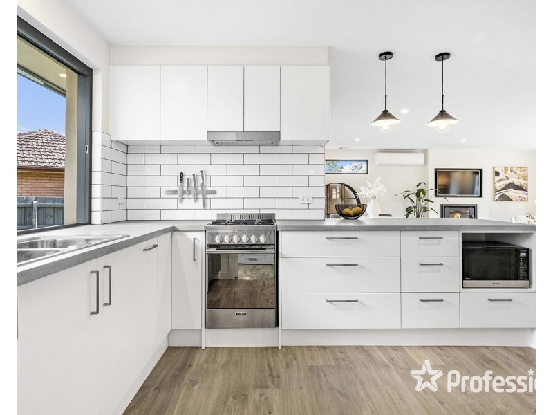 29 Olympus Drive, Croydon South VIC 3136