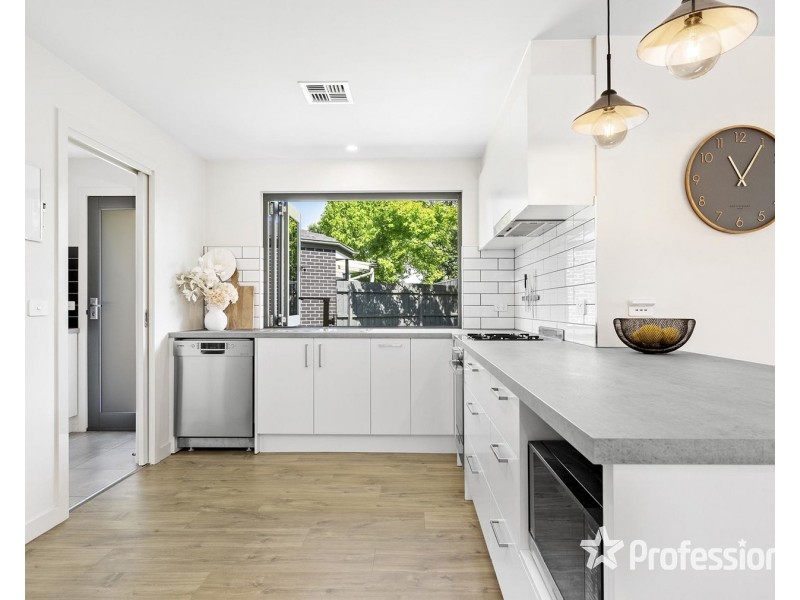 29 Olympus Drive, Croydon South VIC 3136