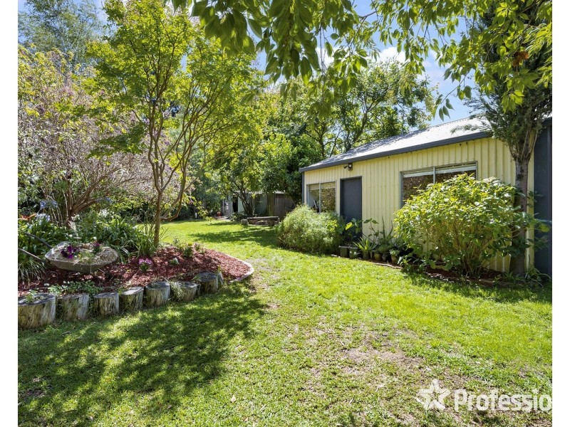 98 York Road, Mount Evelyn VIC 3796