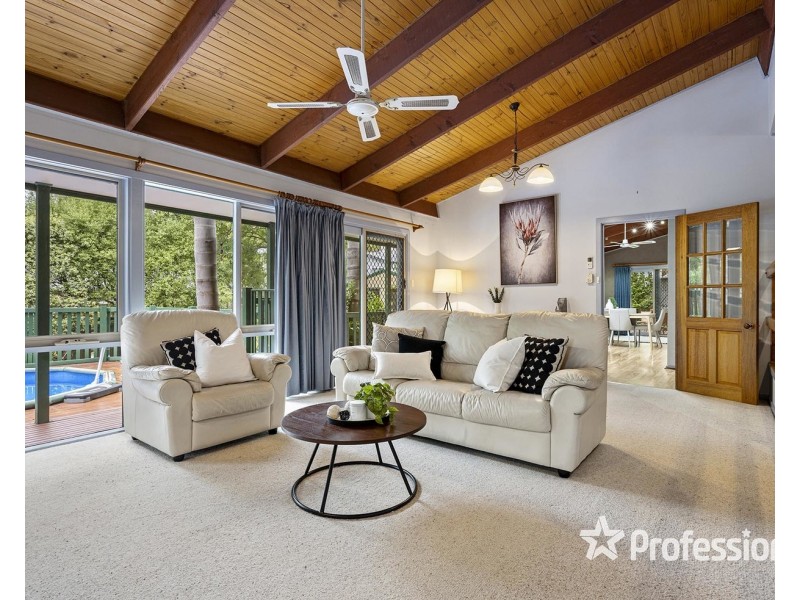 11 Heath Avenue, Mount Evelyn VIC 3796