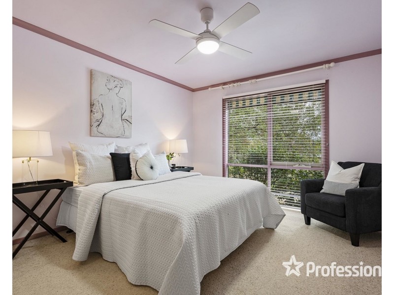 11 Heath Avenue, Mount Evelyn VIC 3796