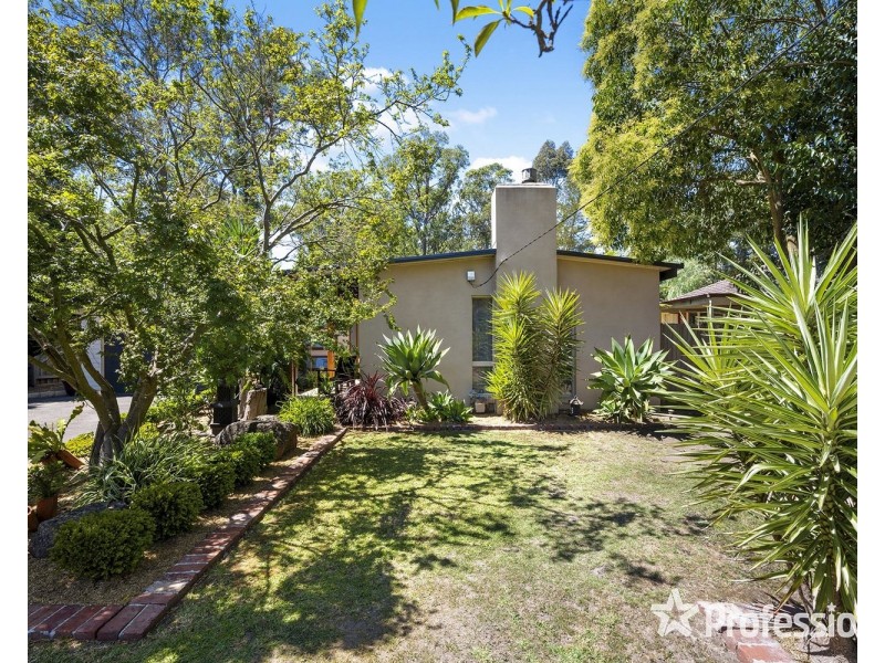 2 Kemp Avenue, Mount Evelyn VIC 3796