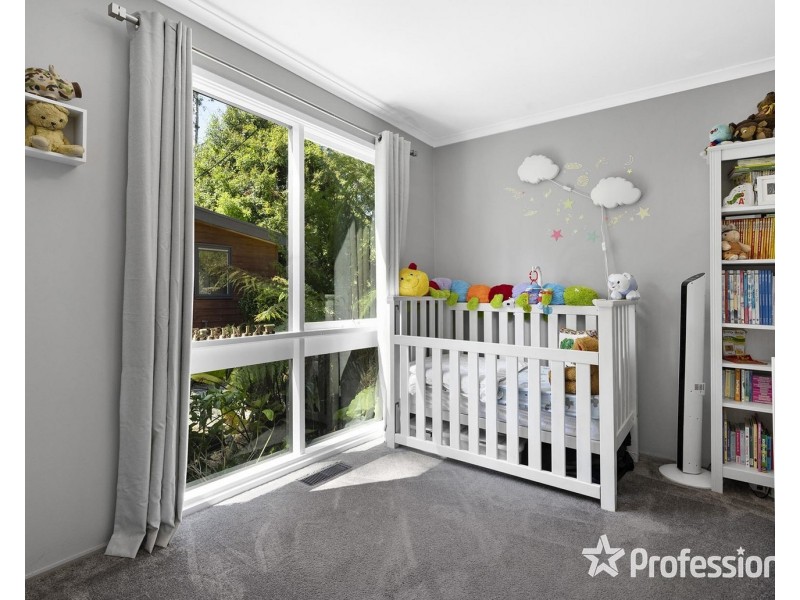 2 Kemp Avenue, Mount Evelyn VIC 3796