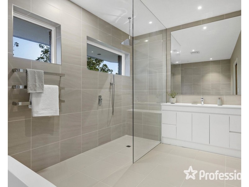 6 Wylie Road, Silvan VIC 3795