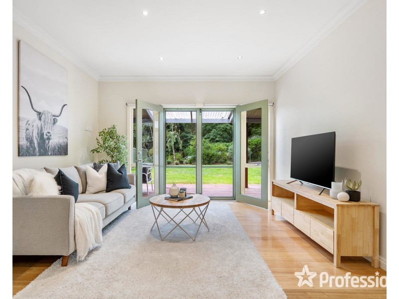 6 Aqueduct Avenue, Mount Evelyn VIC 3796