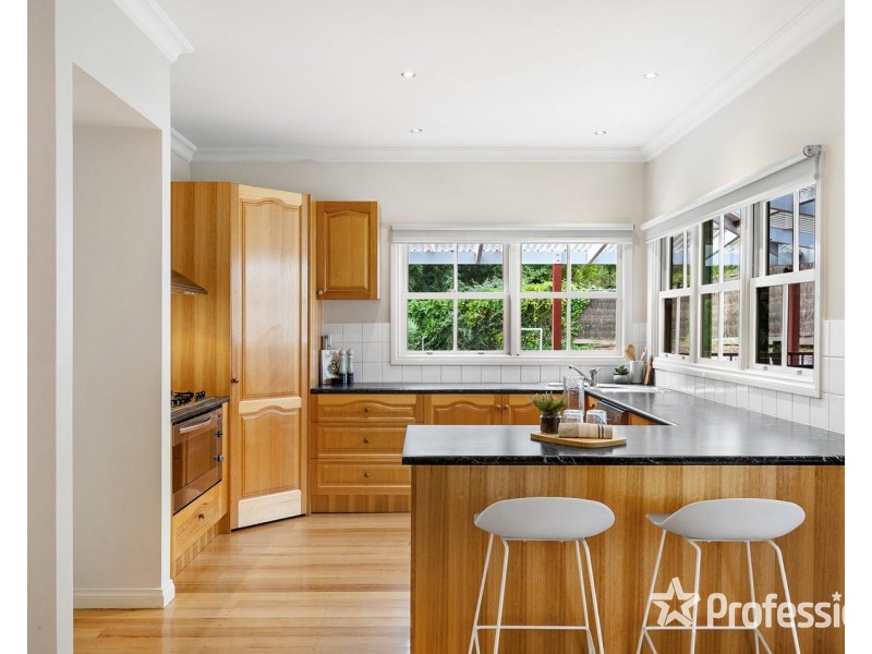 6 Aqueduct Avenue, Mount Evelyn VIC 3796