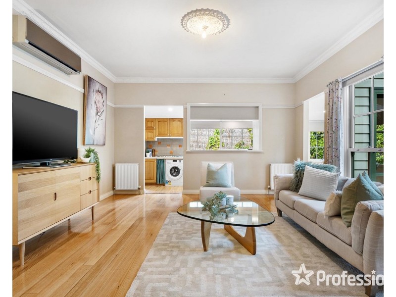 6 Aqueduct Avenue, Mount Evelyn VIC 3796