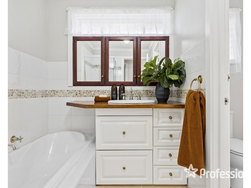 126 Belmont Road East, Croydon South VIC 3136