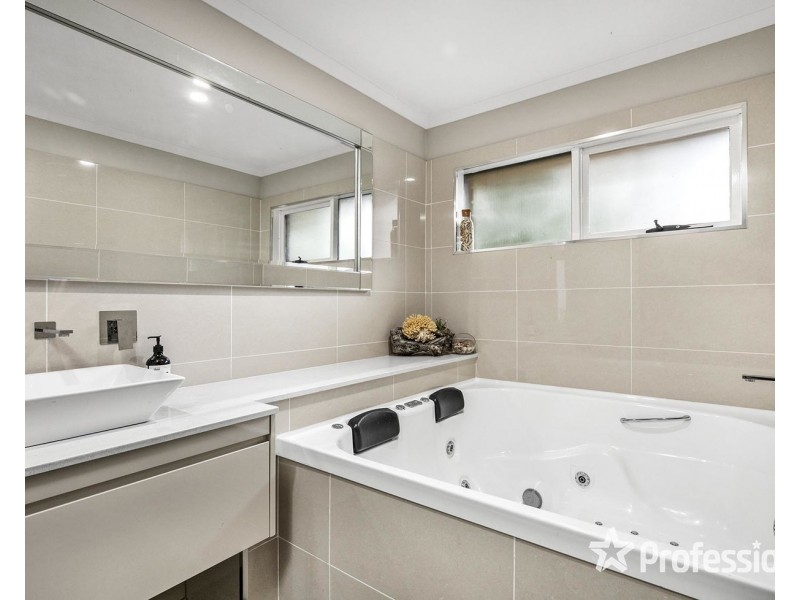 36 Marcus Street, Mount Evelyn VIC 3796