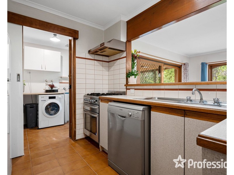 9 Falkingham Road, Mount Evelyn VIC 3796