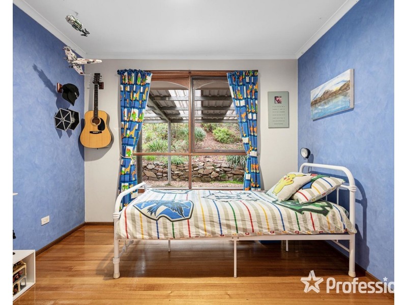 9 Falkingham Road, Mount Evelyn VIC 3796