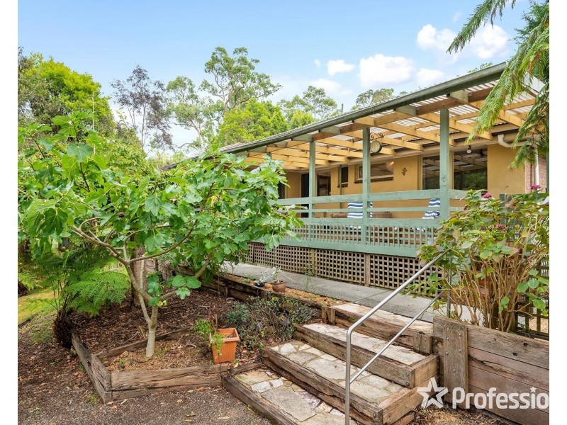 9 Falkingham Road, Mount Evelyn VIC 3796