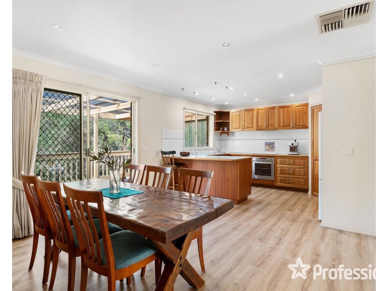 4 Graneby Rise, Mount Evelyn VIC 3796