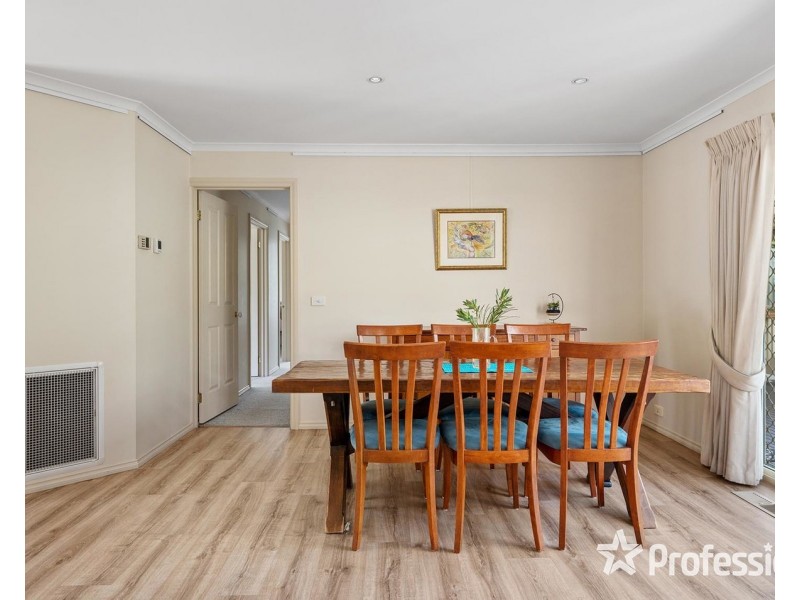 4 Graneby Rise, Mount Evelyn VIC 3796
