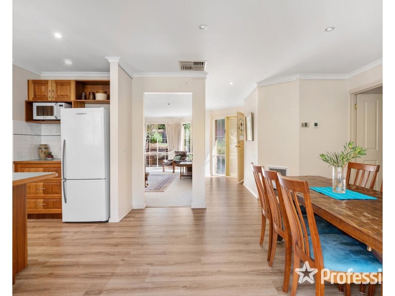 4 Graneby Rise, Mount Evelyn VIC 3796