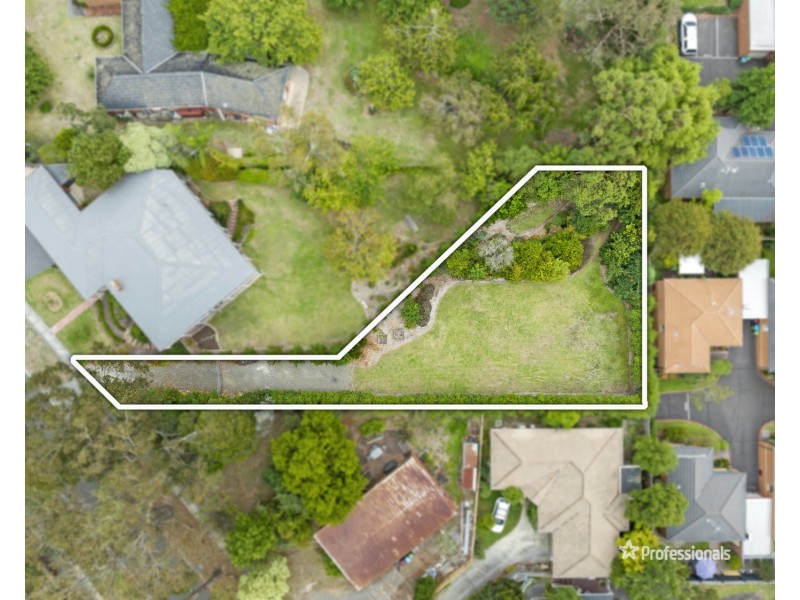 25 Zealandia Road East, Croydon North VIC 3136