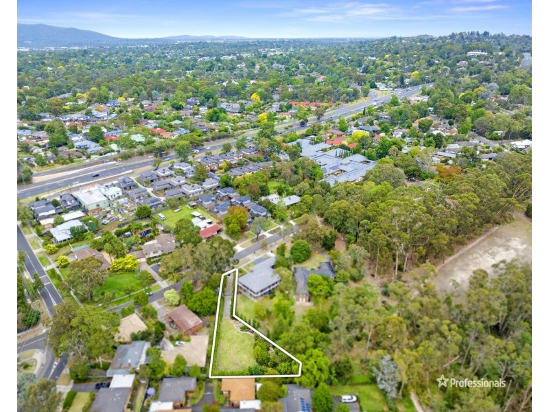 25 Zealandia Road East, Croydon North VIC 3136