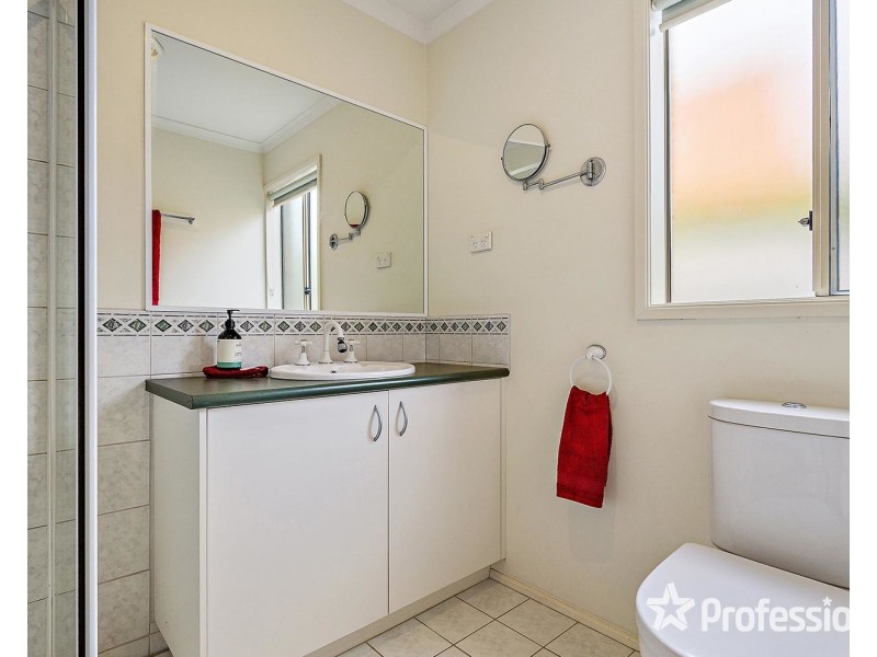 11 Kyra Close, Lilydale VIC 3140