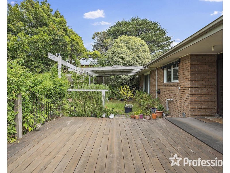 56 Hereford Road, Mount Evelyn VIC 3796