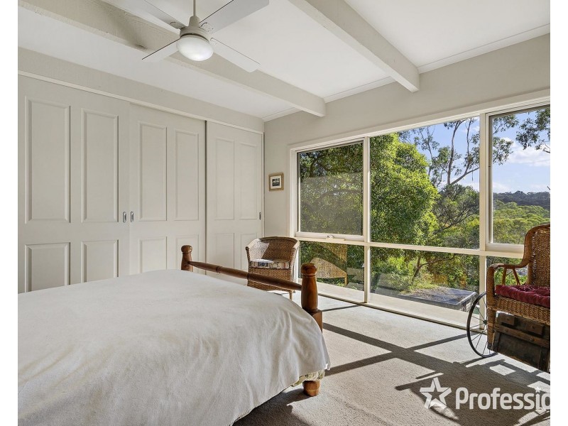 17 Murrumbung Road, Mount Evelyn VIC 3796