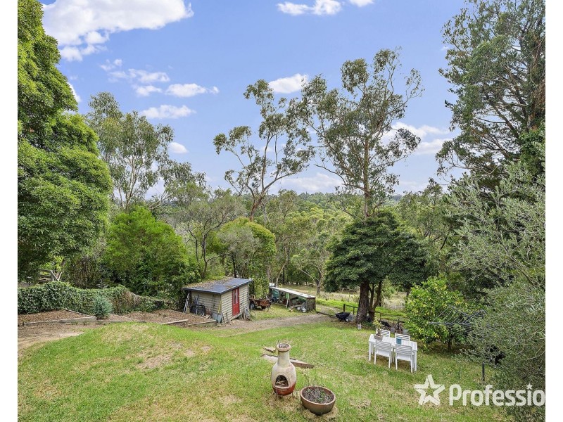 17 Murrumbung Road, Mount Evelyn VIC 3796