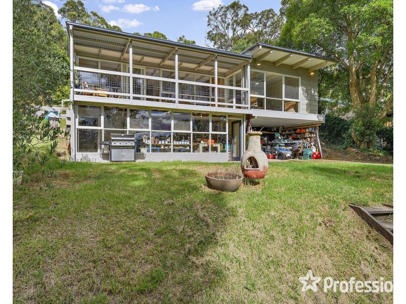 17 Murrumbung Road, Mount Evelyn VIC 3796
