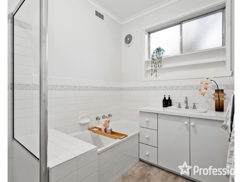 24 Clegg Road, Mount Evelyn VIC 3796