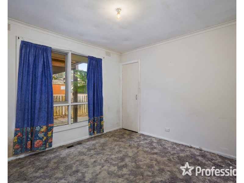 11 Olympus Drive, Croydon South VIC 3136