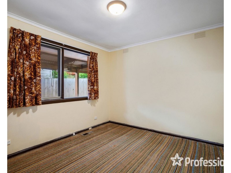 11 Olympus Drive, Croydon South VIC 3136