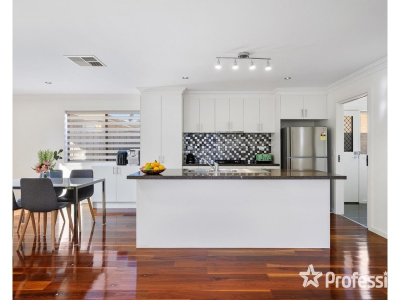 13A Andrew Street, Mooroolbark VIC 3138