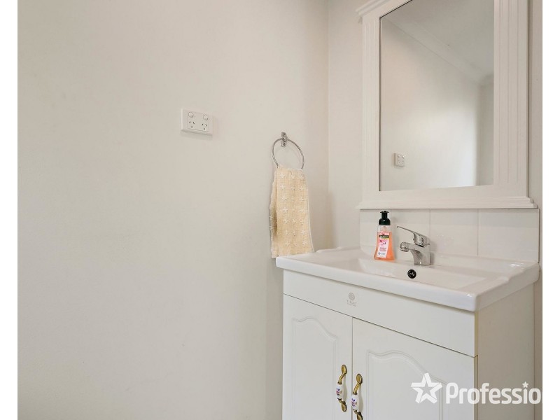 101 Charles Road, Lilydale VIC 3140