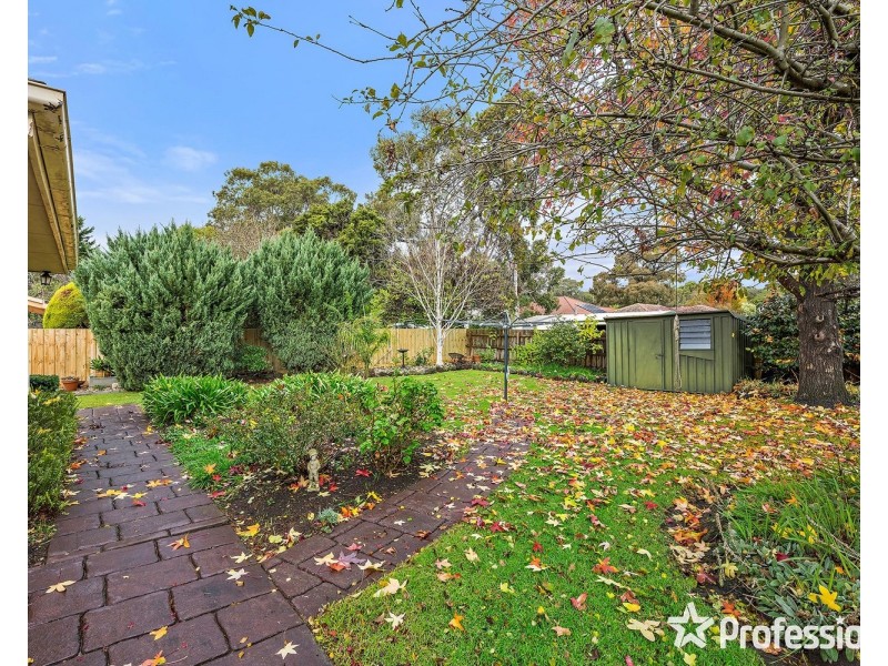37 Bambra Street, Croydon VIC 3136