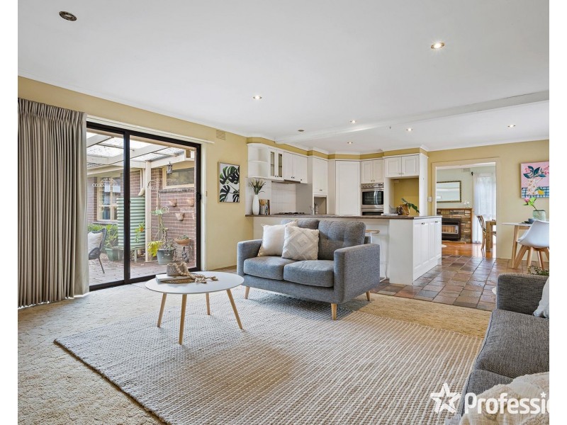 37 Bambra Street, Croydon VIC 3136